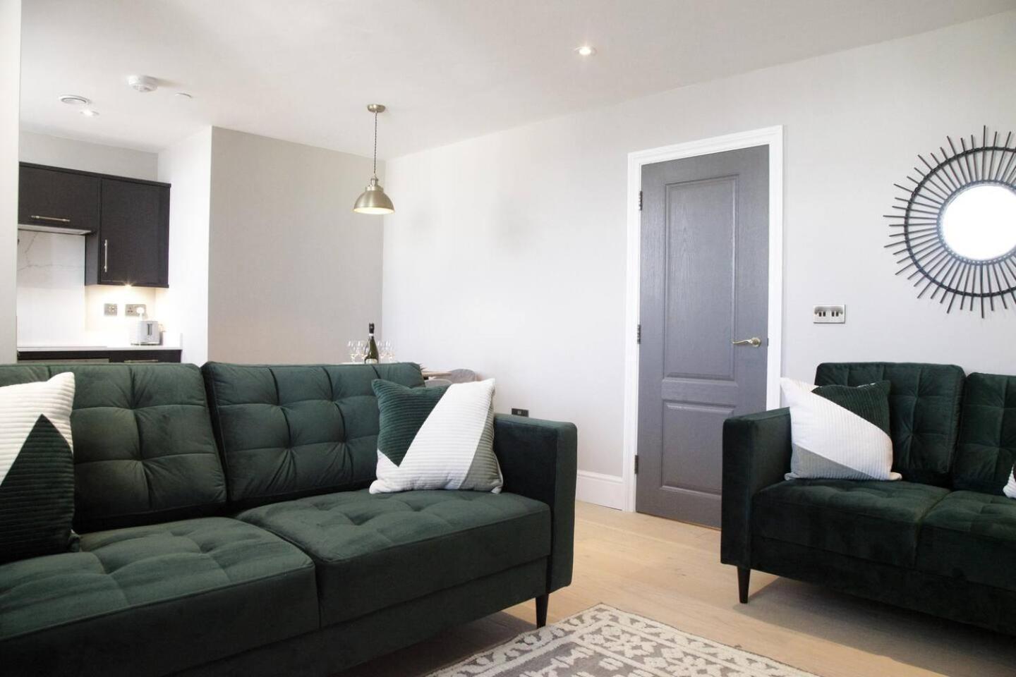 Pass The Keys Apartment 3 Old Conservative Club In Historic Town Caernarfon Buitenkant foto