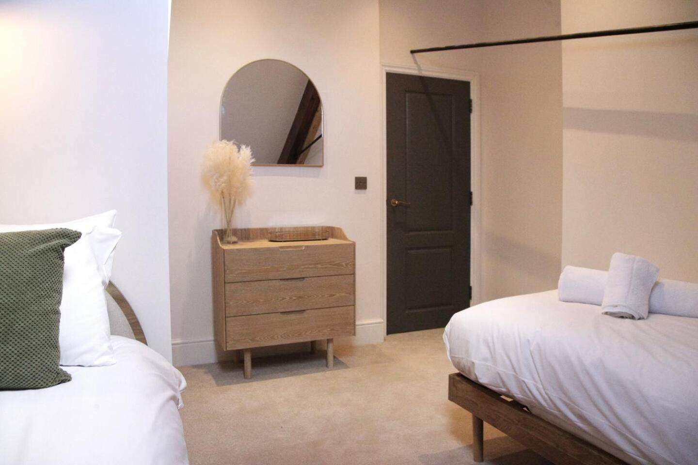 Pass The Keys Apartment 3 Old Conservative Club In Historic Town Caernarfon Buitenkant foto